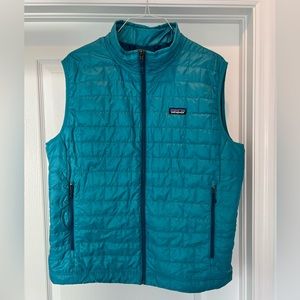 Patagonia Nano Puff Vest in Light Blue, Mens XL NWT.